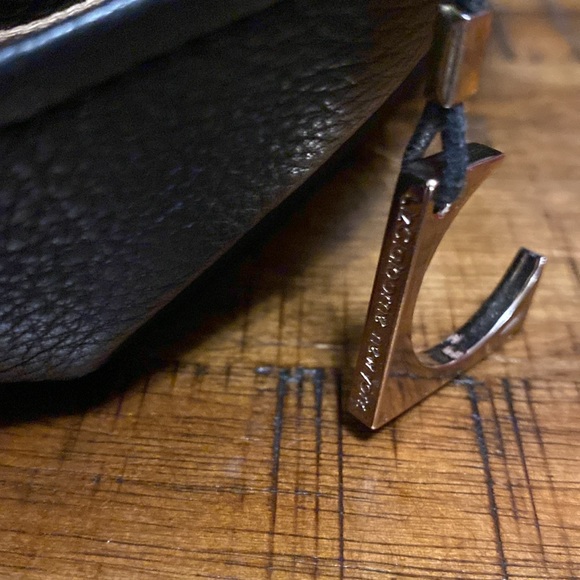 Liz Claiborne New York Genuine Leather Black & Gold Flap Shoulder Bag Purse - Picture 15 of 15